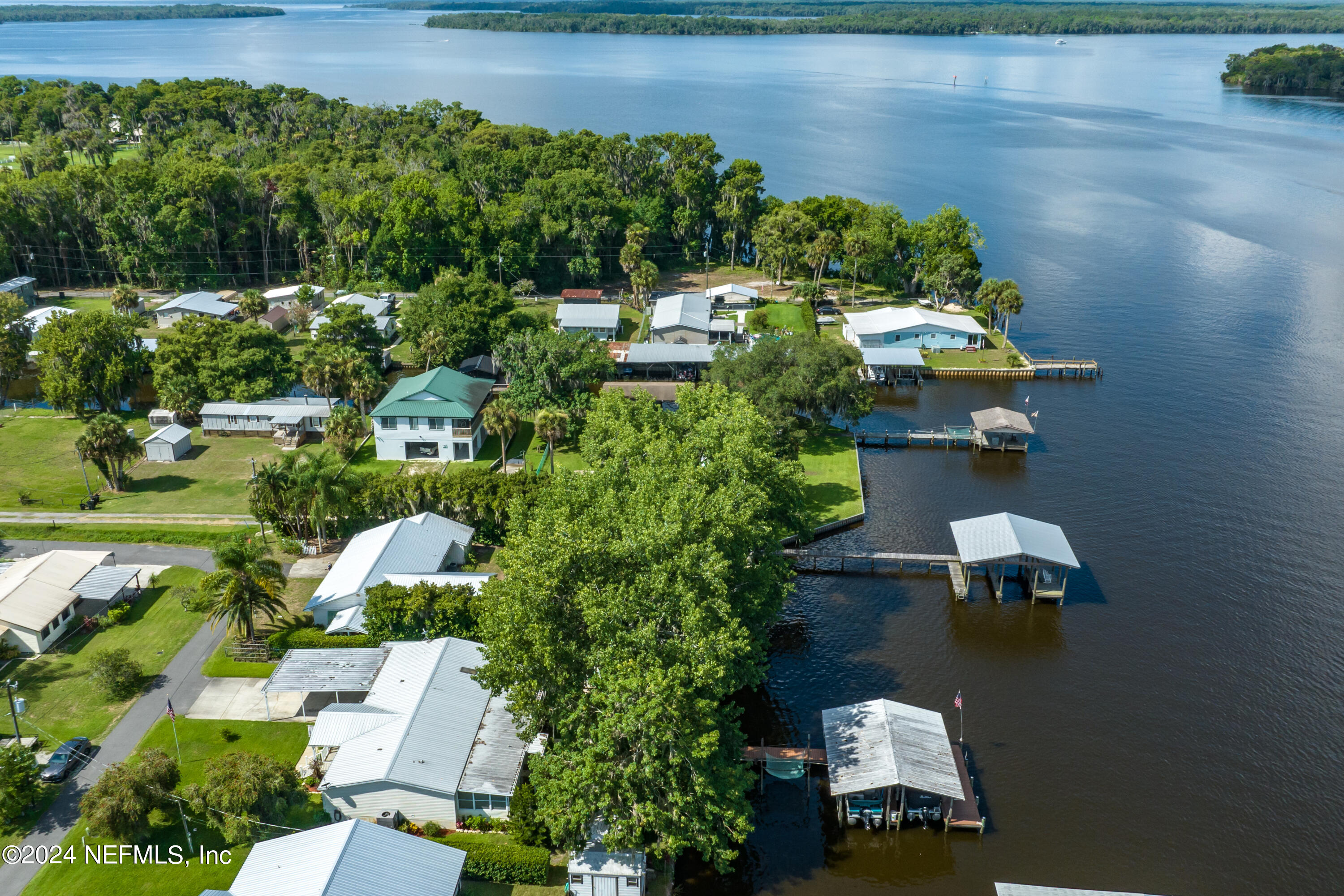 131 Sunset Drive Crescent City, FL 32112 - Photo 33 of 33 an aerial view of a house with a yard