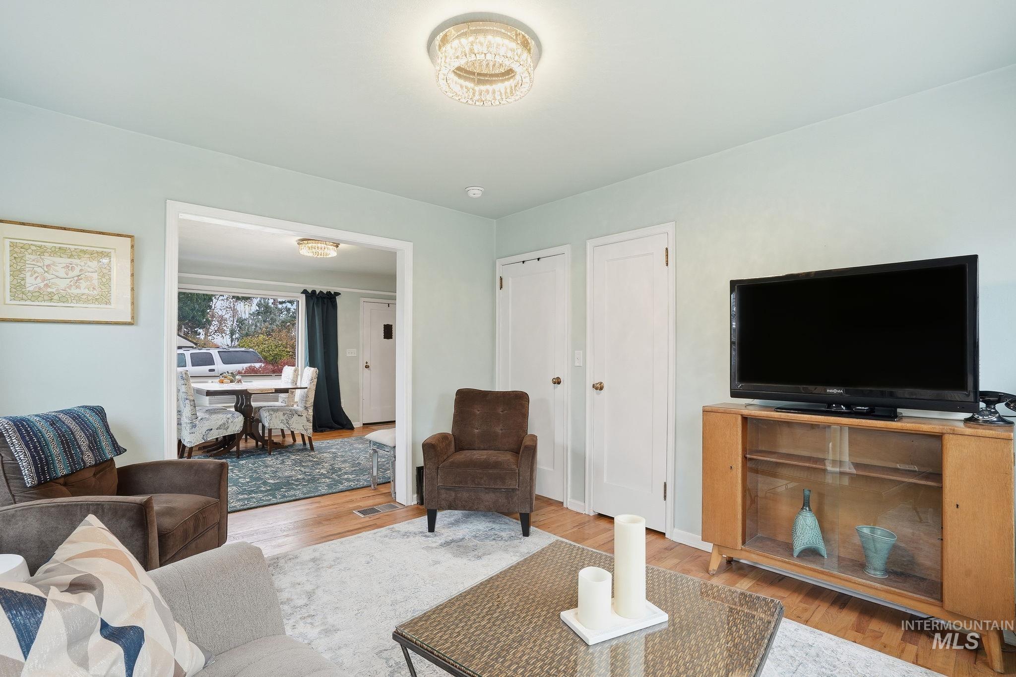 1621 Howry Street Boise, ID 83706 - Photo 9 of 43