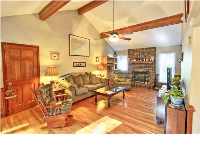 826 Targave Road Charleston, SC 29412 - Photo 3 of 15 Additional Photo