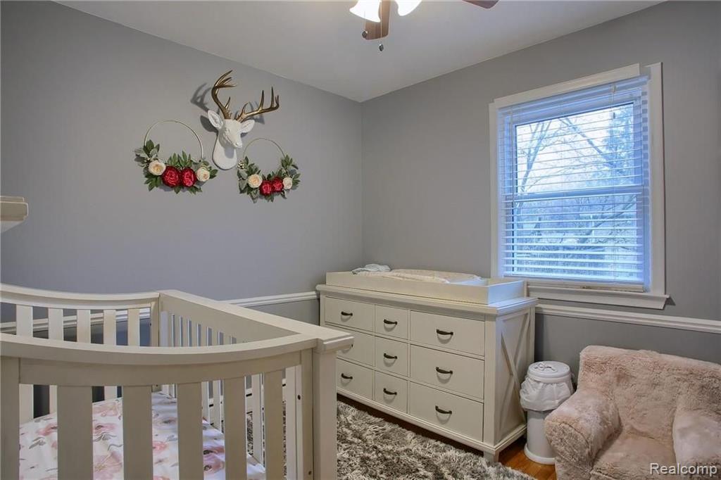165 Texas Avenue Rochester Hills, MI 48309 - Photo 23 of 35