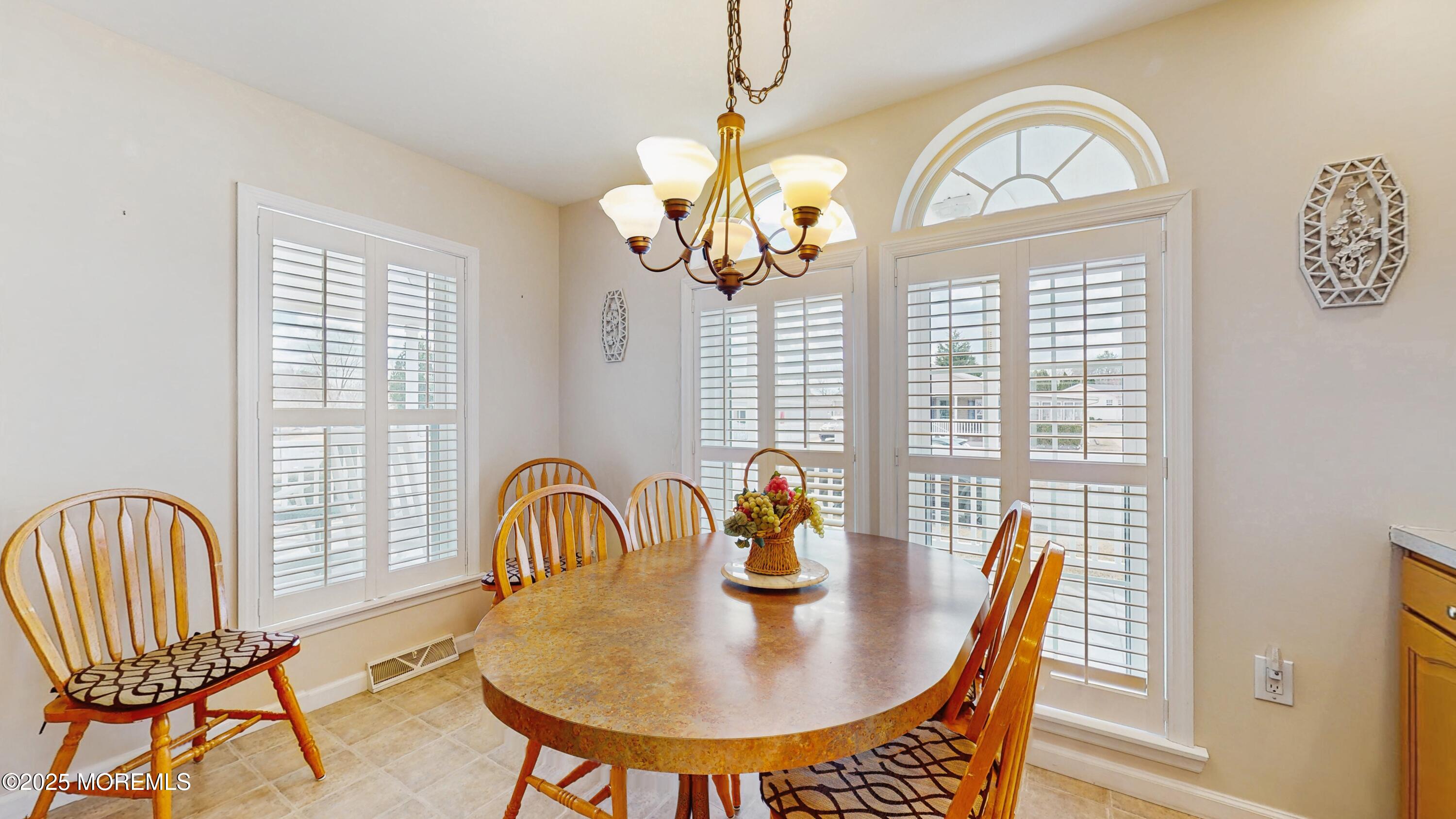 8 Oak Ridge Lane Manahawkin, NJ 08050 - Photo 11 of 25 11_8OakRidgeLn_2011_HiRes