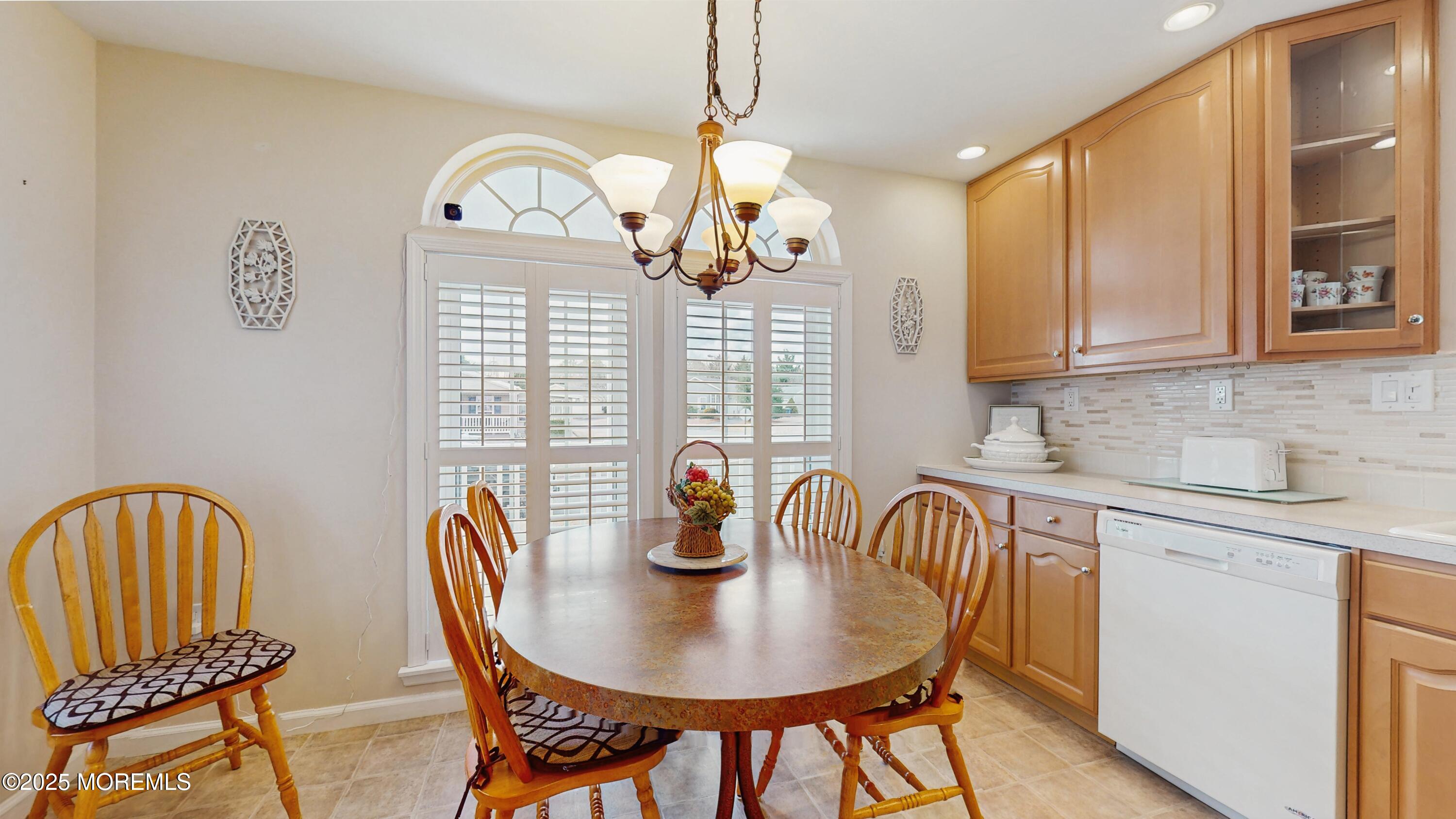 8 Oak Ridge Lane Manahawkin, NJ 08050 - Photo 12 of 25 12_8OakRidgeLn_2012_HiRes