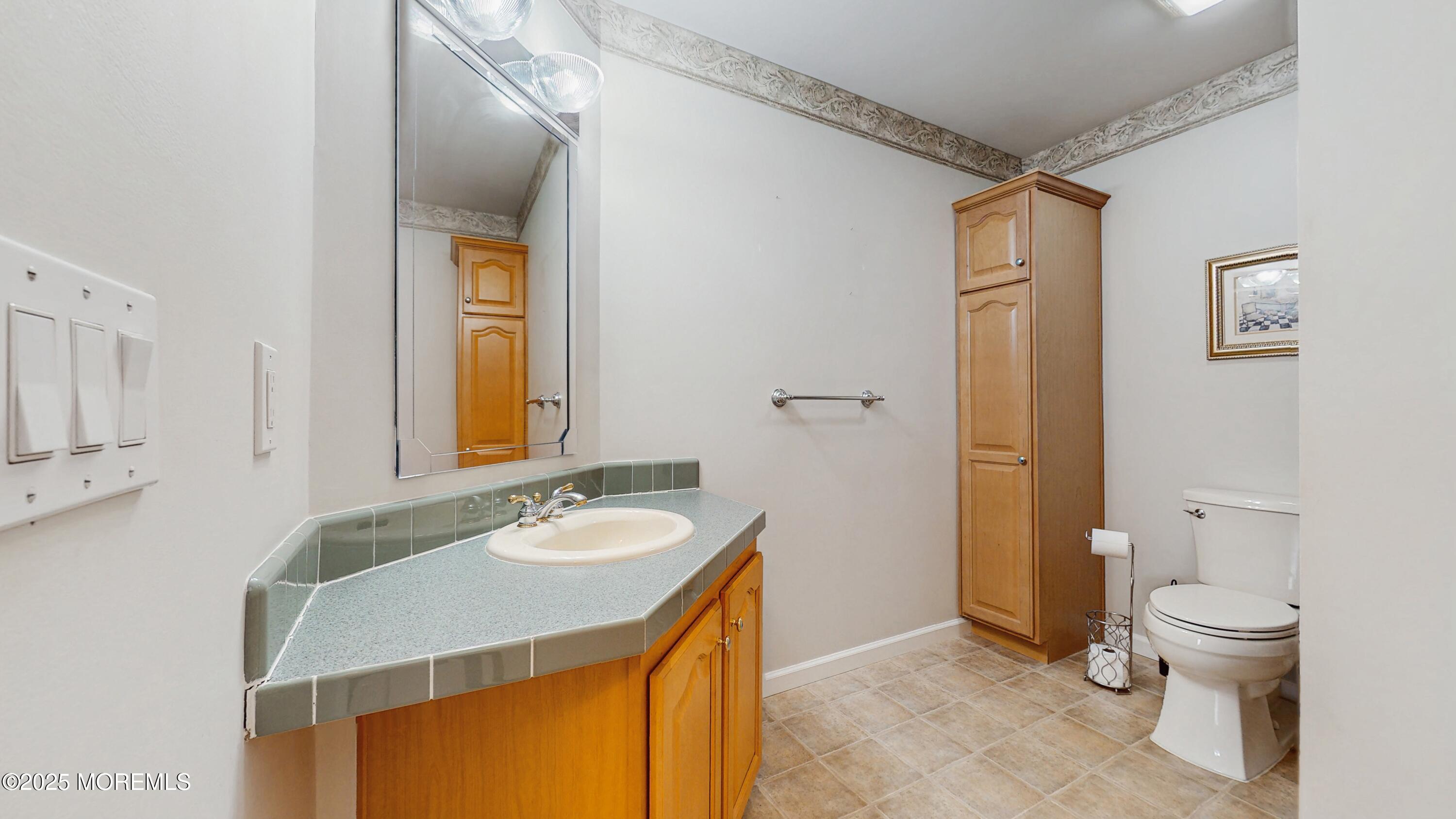 8 Oak Ridge Lane Manahawkin, NJ 08050 - Photo 18 of 25 18_8OakRidgeLn_2018_HiRes