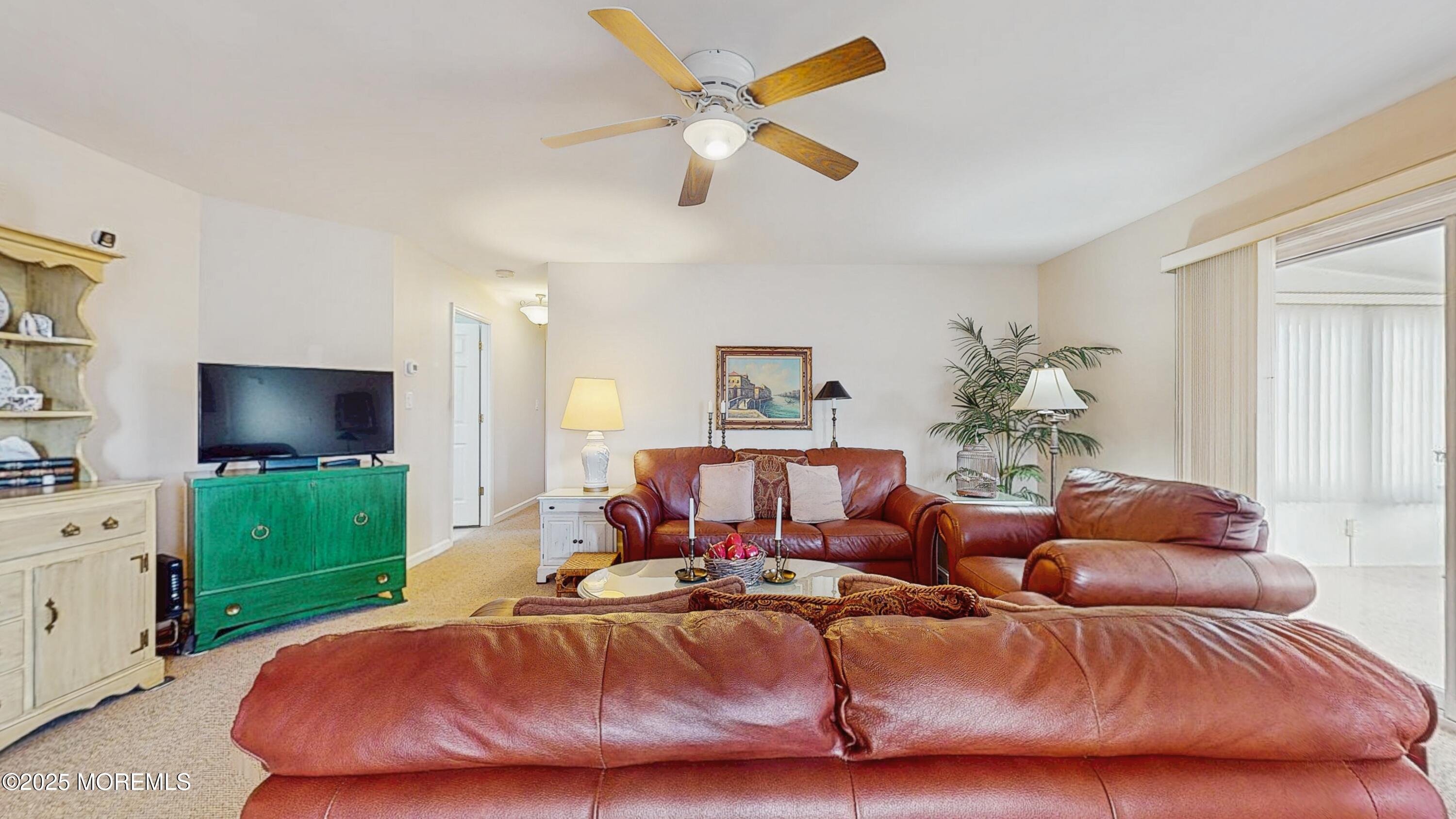 8 Oak Ridge Lane Manahawkin, NJ 08050 - Photo 5 of 25 05_8OakRidgeLn_2005_HiRes