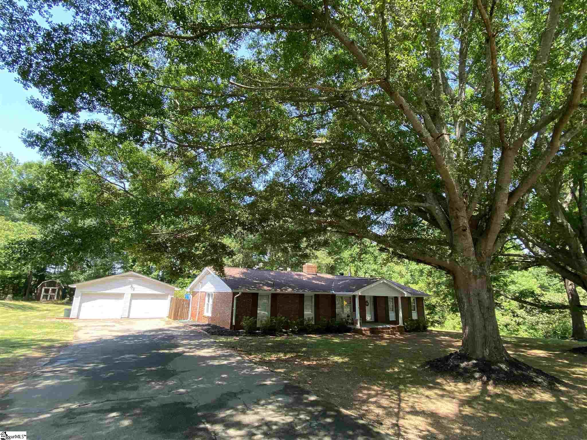 1212 Griffin Mill Road Easley, SC 29640 - Photo 3 of 36