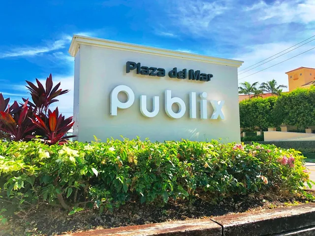 $1,200,000 | 4000 South Ocean Boulevard, Unit 502, South Palm Beach, FL 33480