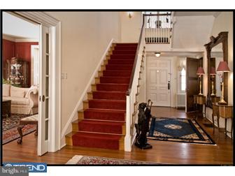 140 Sugartown Road Devon, PA 19333 - Photo 3 of 23 Foyer