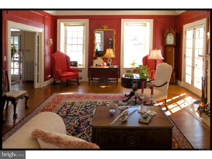 140 Sugartown Road Devon, PA 19333 - Photo 6 of 23 Living Room