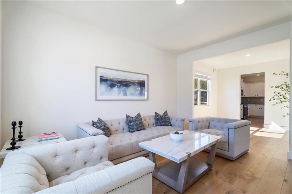 659 Azalea Bloom Drive Loganville, GA 30052 - Photo 5 of 34