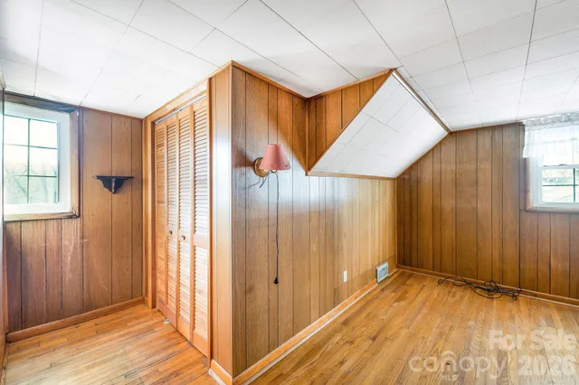 $400,000 | 336 Onteora Boulevard, Asheville, NC 28803