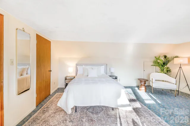 $400,000 | 336 Onteora Boulevard, Asheville, NC 28803