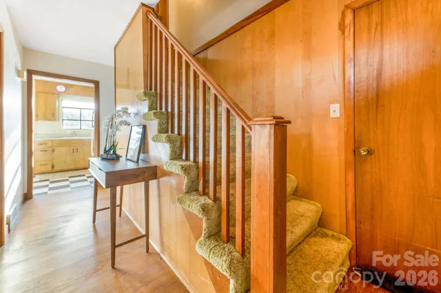 $400,000 | 336 Onteora Boulevard, Asheville, NC 28803