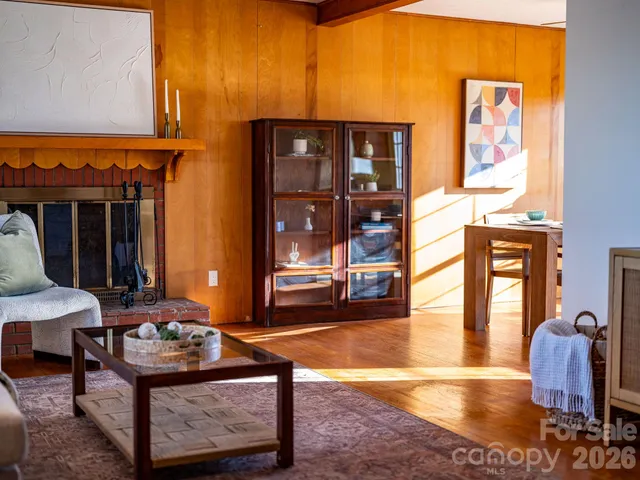 $400,000 | 336 Onteora Boulevard, Asheville, NC 28803