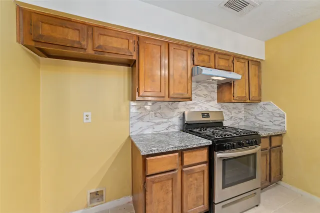 $1,700 | 4222 Amir Street, Houston, TX 77072