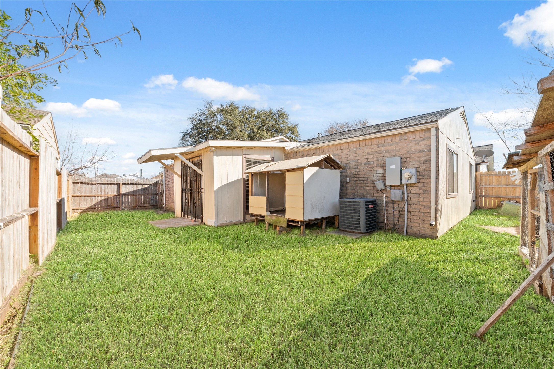 4222 Amir Street Houston, TX 77072 - Photo 20 of 21 a view of a house with backyard