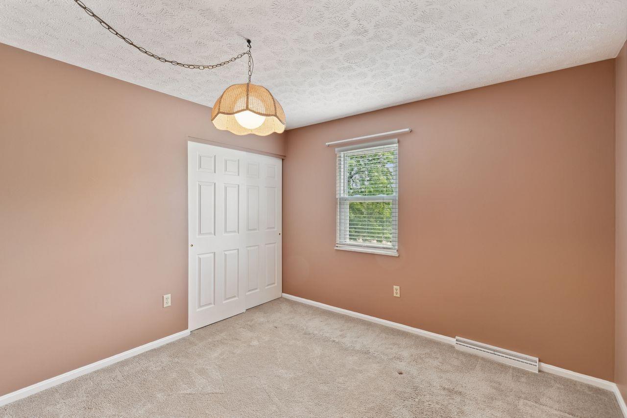 706 Yorkhaven Road Springdale, OH 45246 - Photo 21 of 35 Gallery Image 21