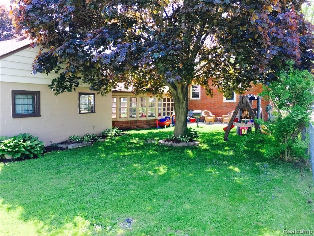 1604 South Custer Road Monroe, MI 48161 - Photo 13 of 26