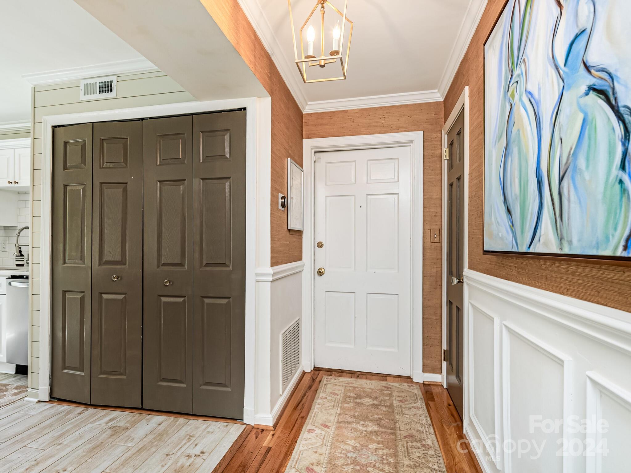 102 Colville Road, Unit 51B Charlotte, NC 28207 - Photo 3 of 16 Gallery Image 3