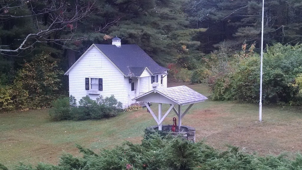 42 G H Wilson Road Spencer, MA 01562 - Photo 4 of 27 Gallery Image 4