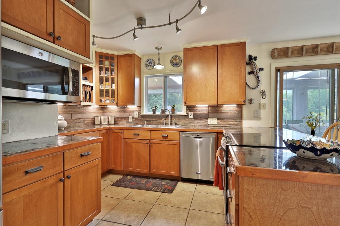 153 Hitzel Terrace Rutland Town, VT 05701 - Photo 5 of 40 Gallery Image 5