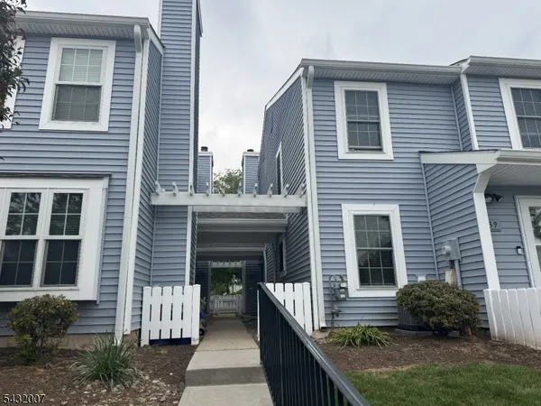 $2,700 | 35 Almond Drive, Somerset, NJ 08873