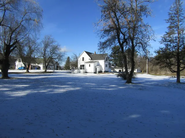 $319,000 | 3046 Highway 105, Sheldon, VT 05483