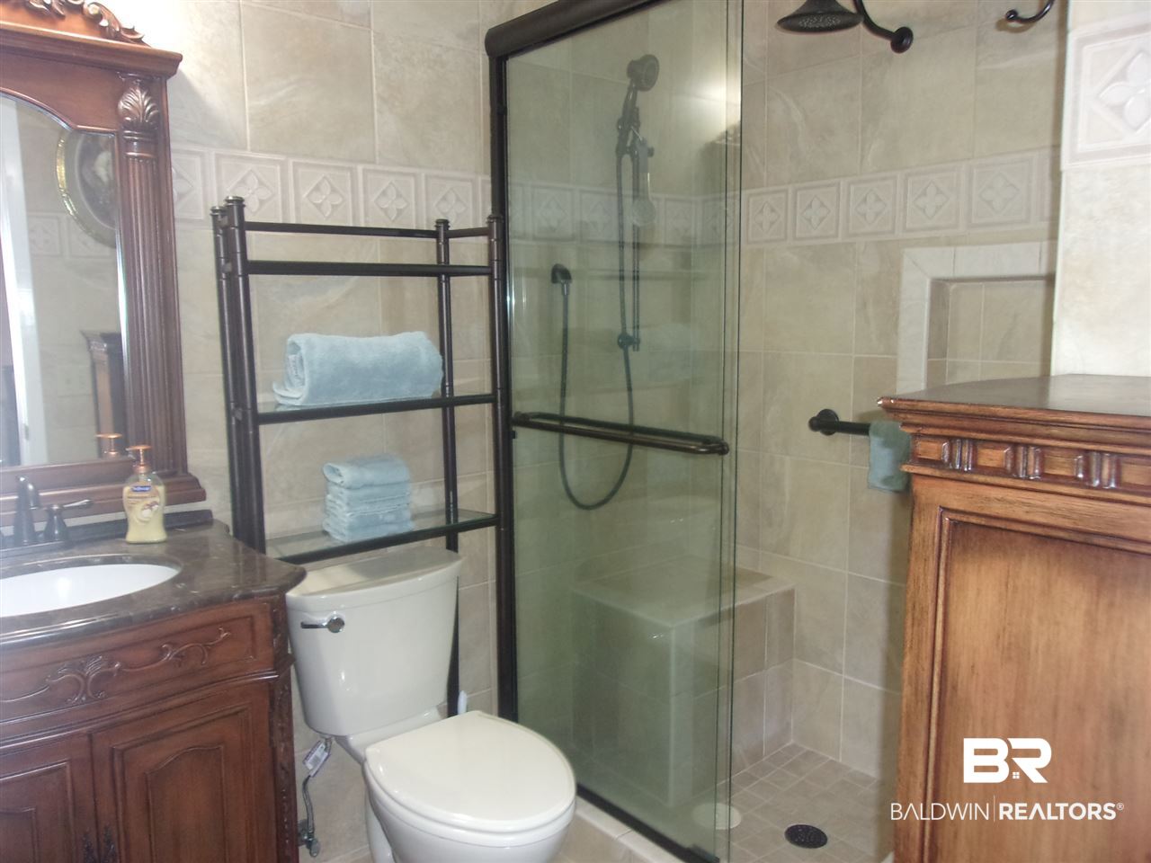 2749 Santa Rosa Drive Lillian, AL 36549 - Photo 12 of 36 Guest Bathroom
