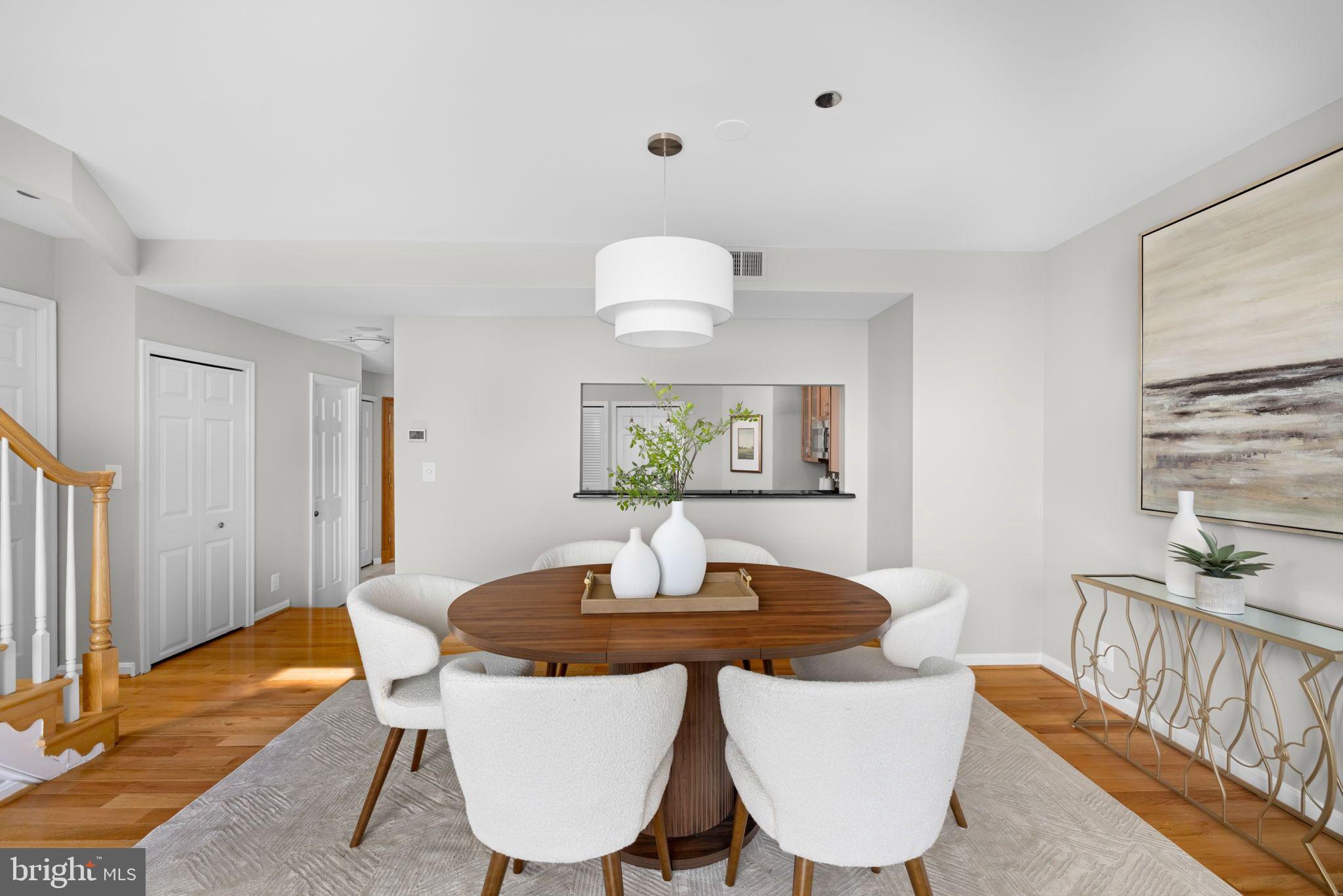 1301 North Courthouse Road, Unit 1805 Arlington, VA 22201 - Photo 15 of 40 Dining Room