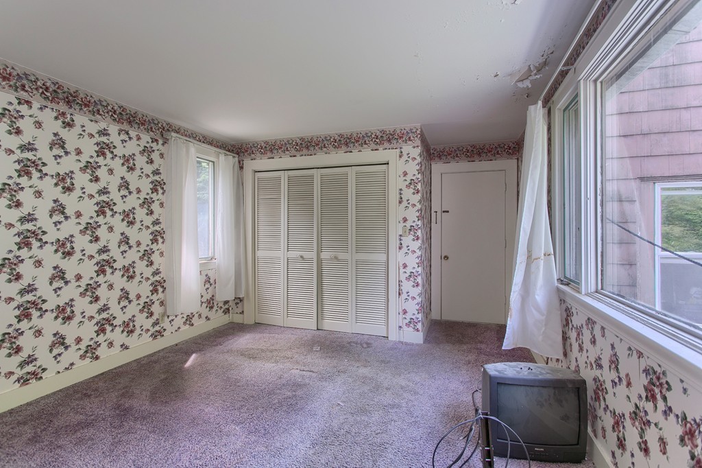 141 Amesbury Road Haverhill, MA 01830 - Photo 25 of 30 Gallery Image 25