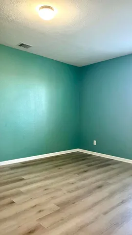 $2,400 | 4814 Mint Trail, Houston, TX 77066