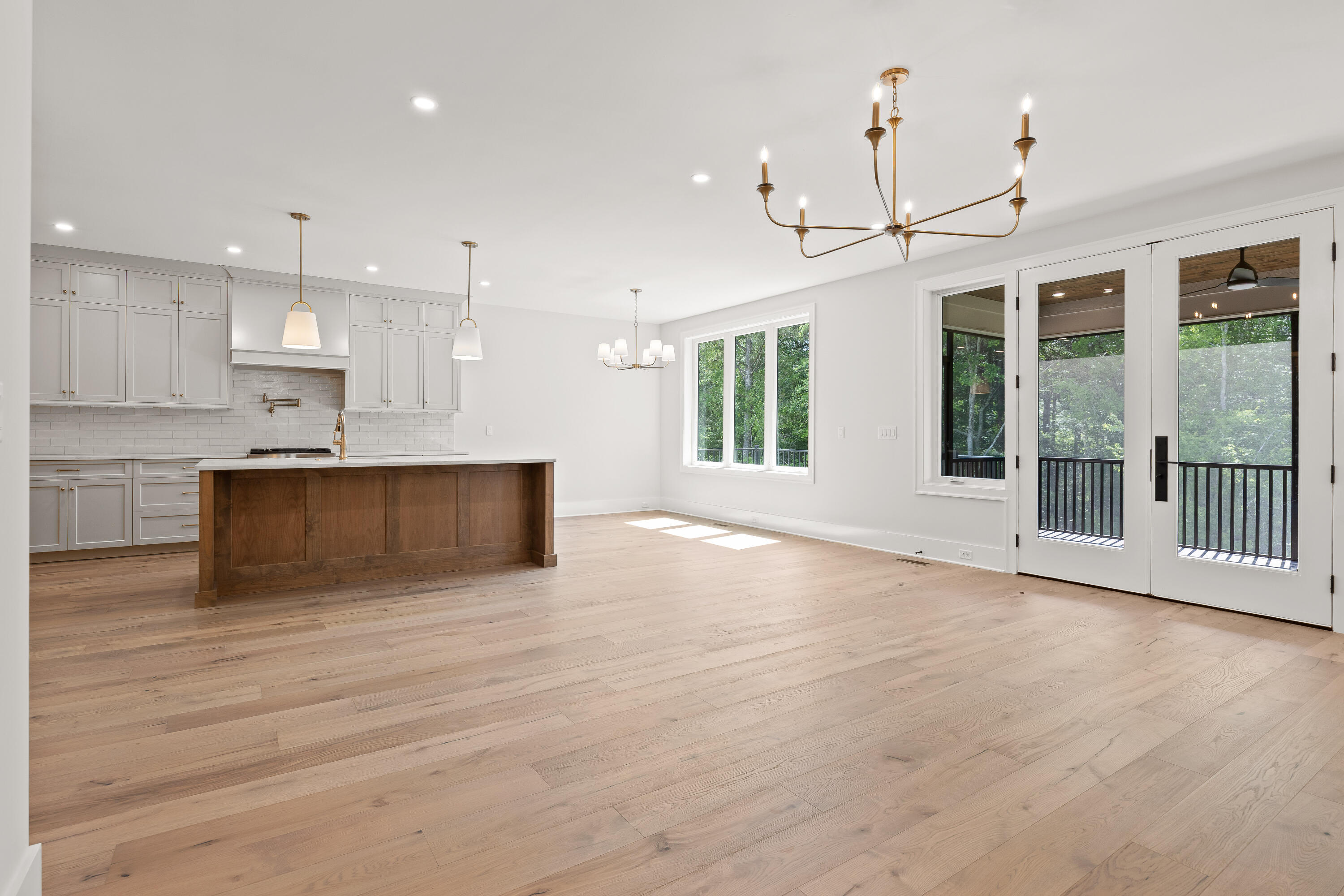 1337 London Wds Way, Unit 15 Apison, TN 37302 - Photo 5 of 32 Tons of natural light