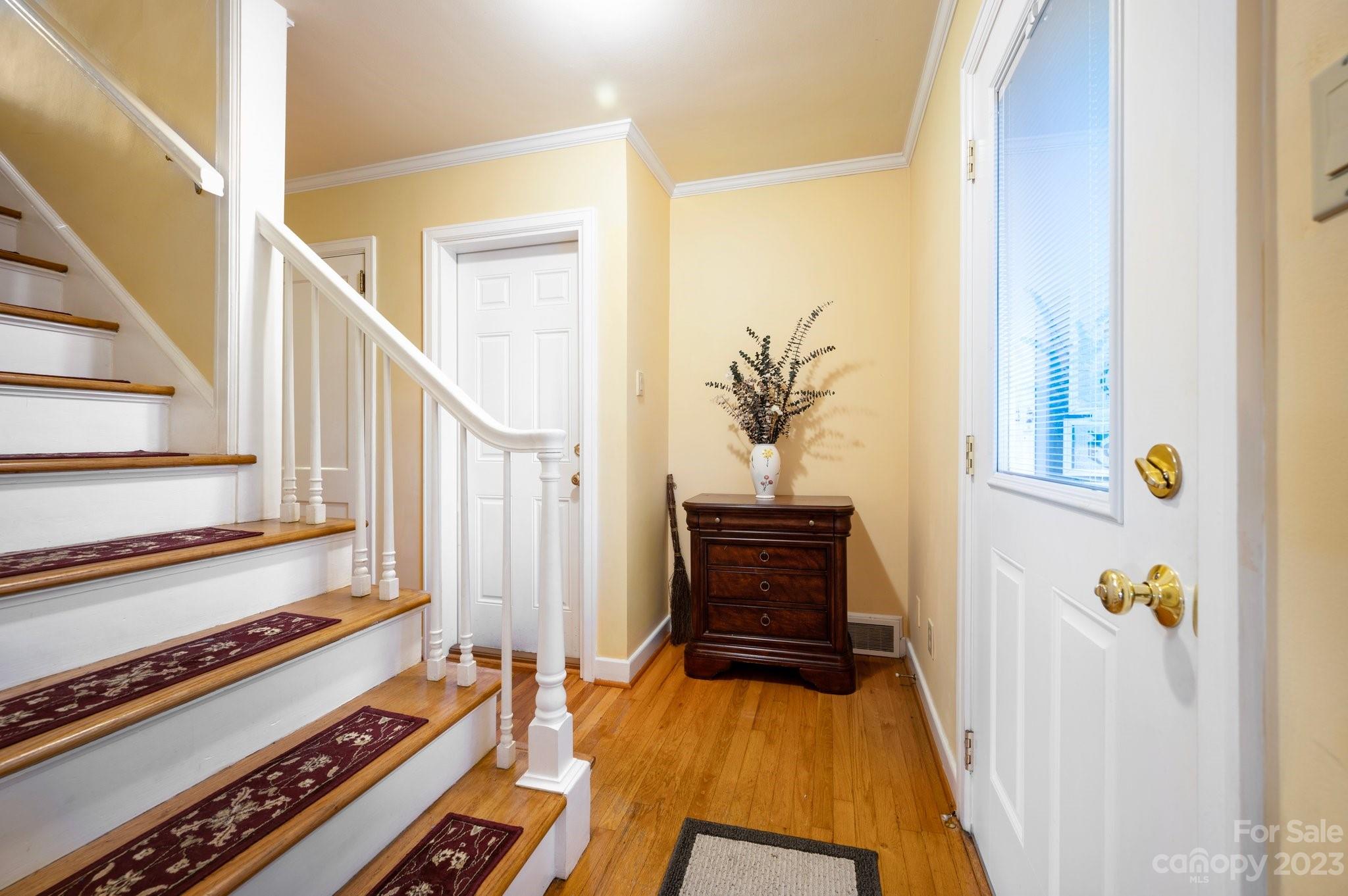 75 Wembley Road Asheville, NC 28804 - Photo 4 of 43 Gallery Image 4