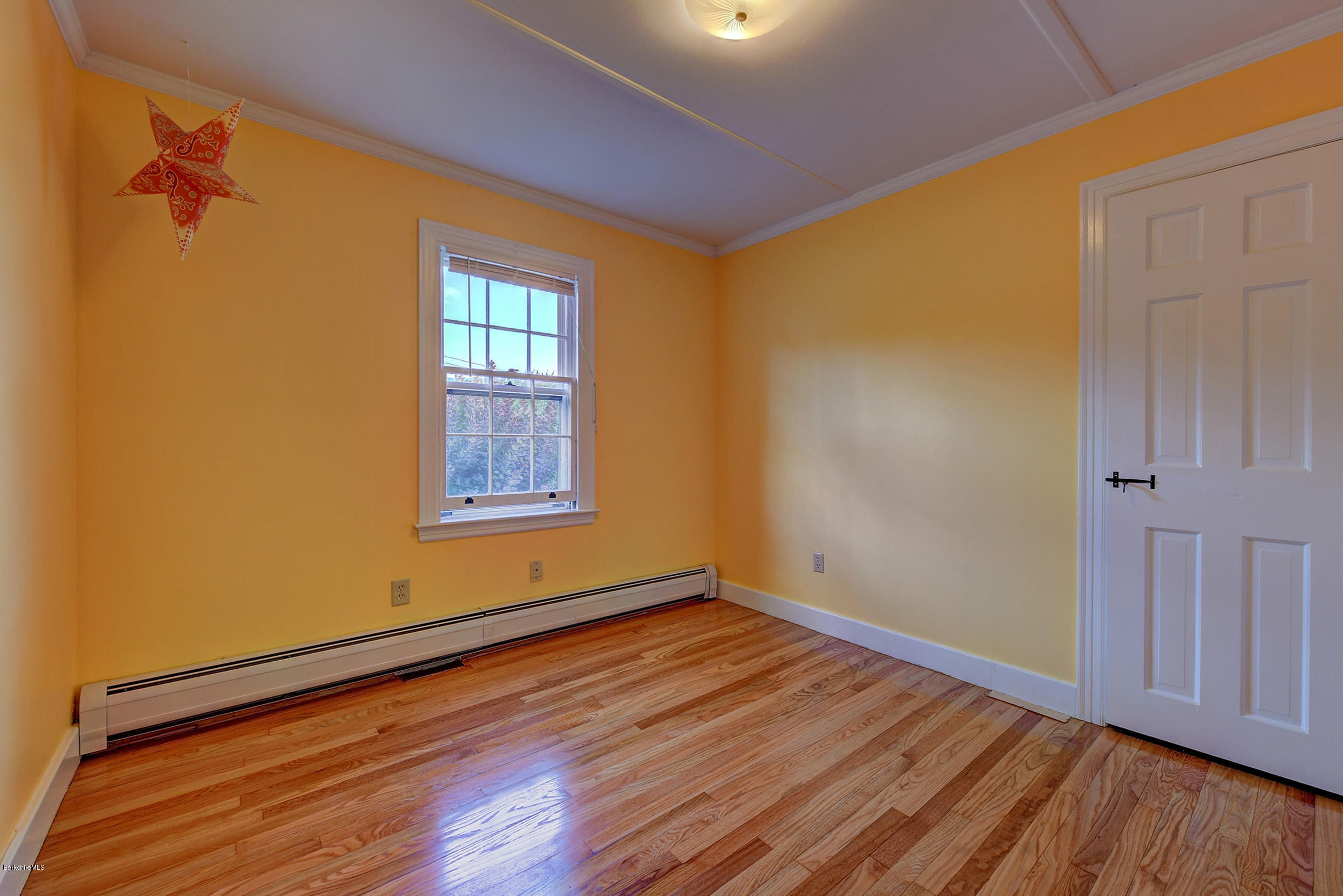 254 Notch Road North Adams, MA 01247 - Photo 14 of 27 17-Bedroom 3