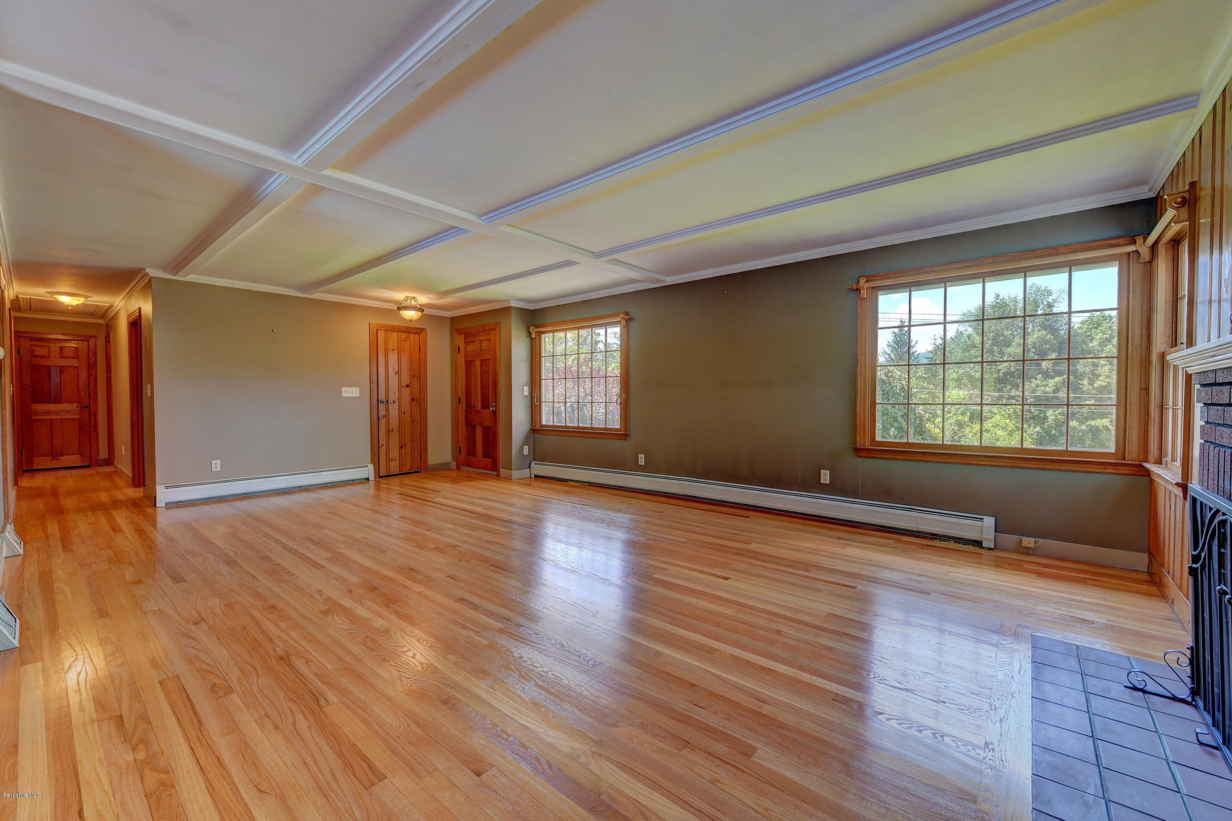 254 Notch Road North Adams, MA 01247 - Photo 5 of 27 5-Living Room