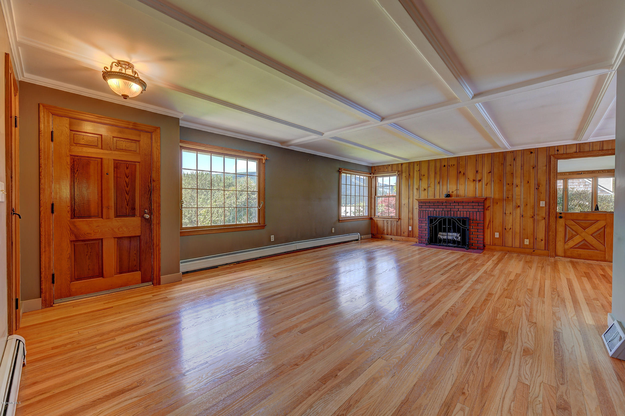 254 Notch Road North Adams, MA 01247 - Photo 6 of 27 4-Living Room