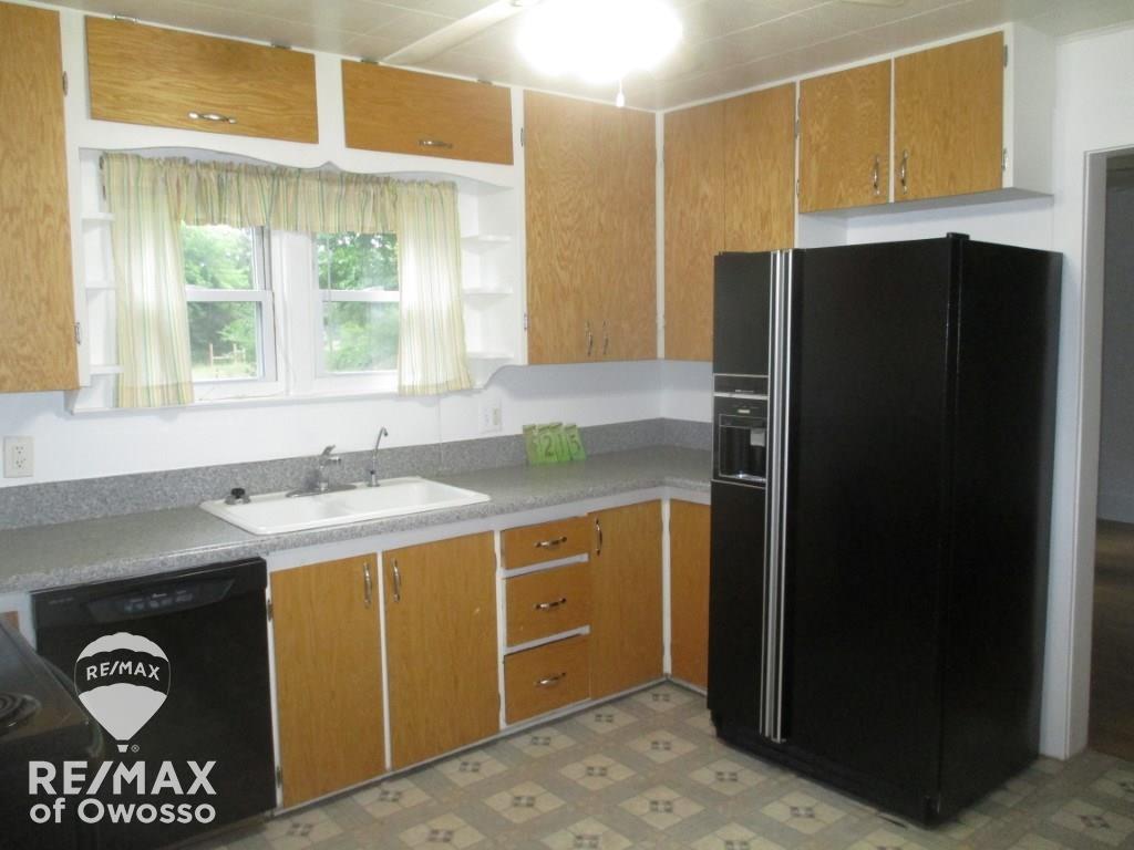 4215 Tyrrell Road Owosso, MI 48867 - Photo 14 of 36