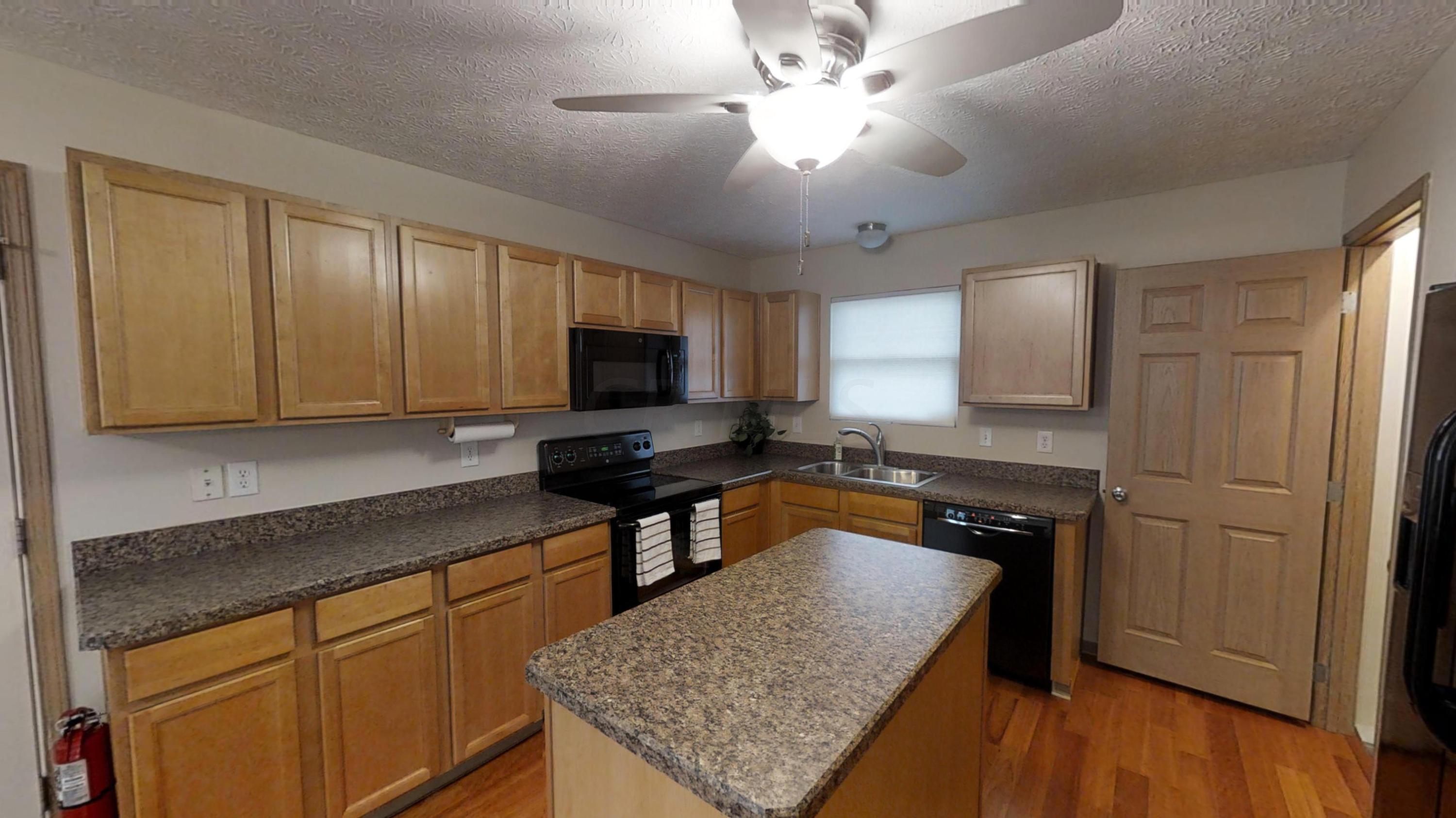 5625 Renner Road Columbus, OH 43228 - Photo 13 of 33 Gallery Image 13