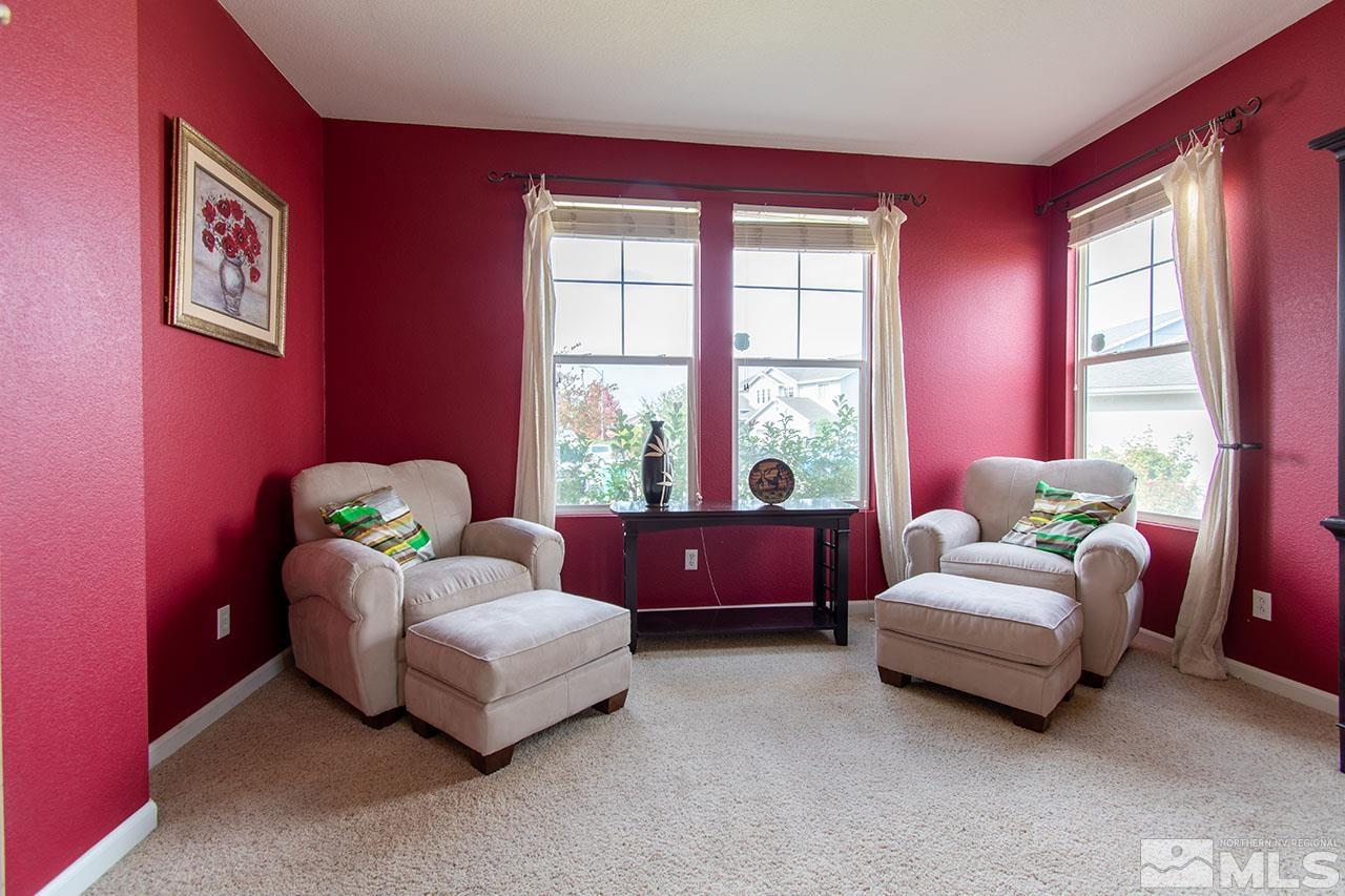 9735 Magellan Court Reno, NV 89506 - Photo 4 of 28 Photo 4