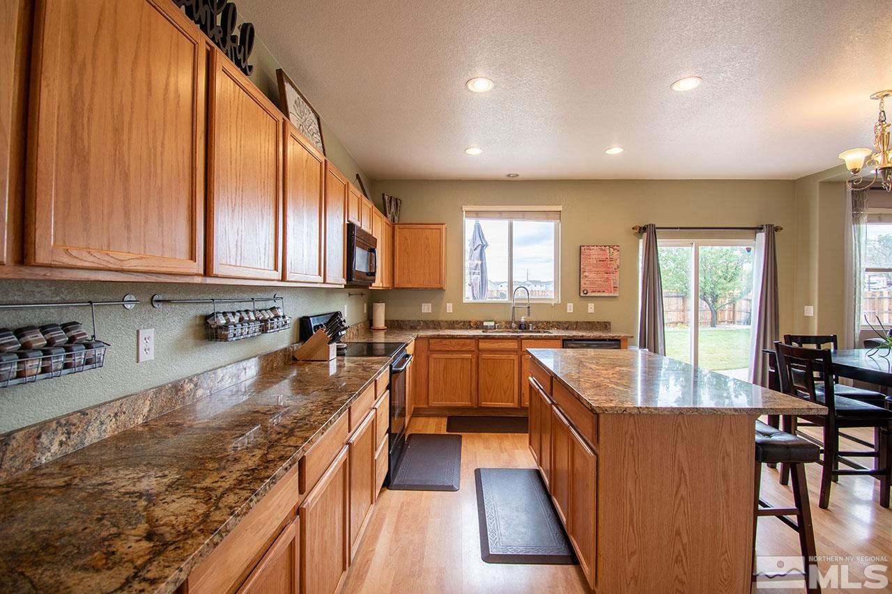 9735 Magellan Court Reno, NV 89506 - Photo 8 of 28 Photo 8