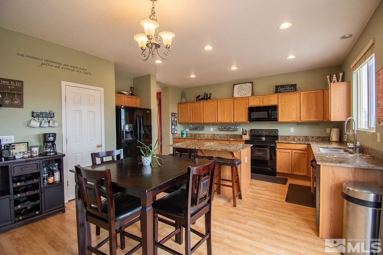 9735 Magellan Court Reno, NV 89506 - Photo 10 of 28 Photo 10