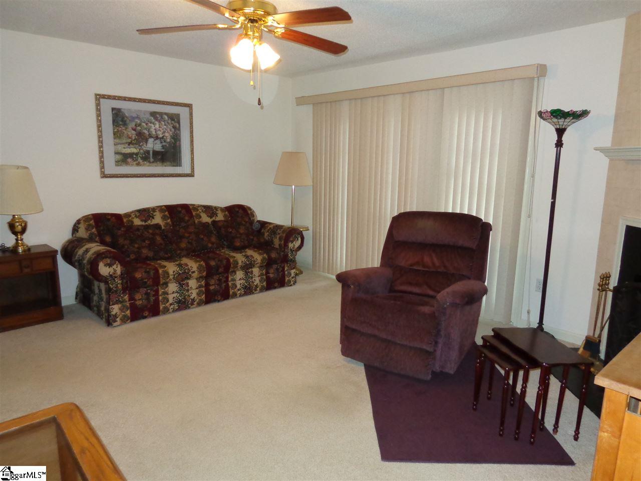 1002 Pelham Square Way Greer, SC 29650 - Photo 2 of 18 Gallery Image 2