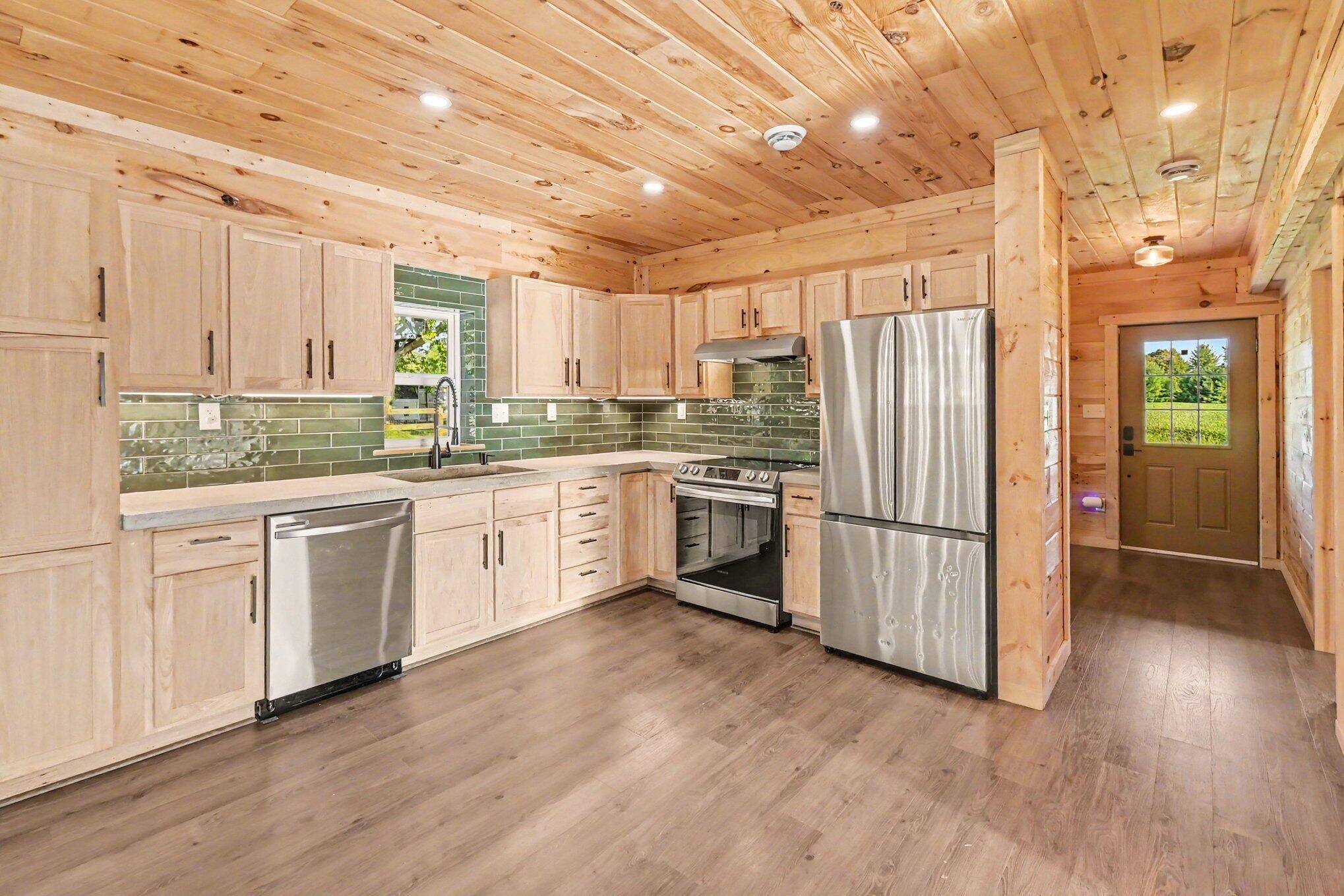 5495 Toles Road Mason, MI 48854 - Photo 15 of 68 011_file_1962