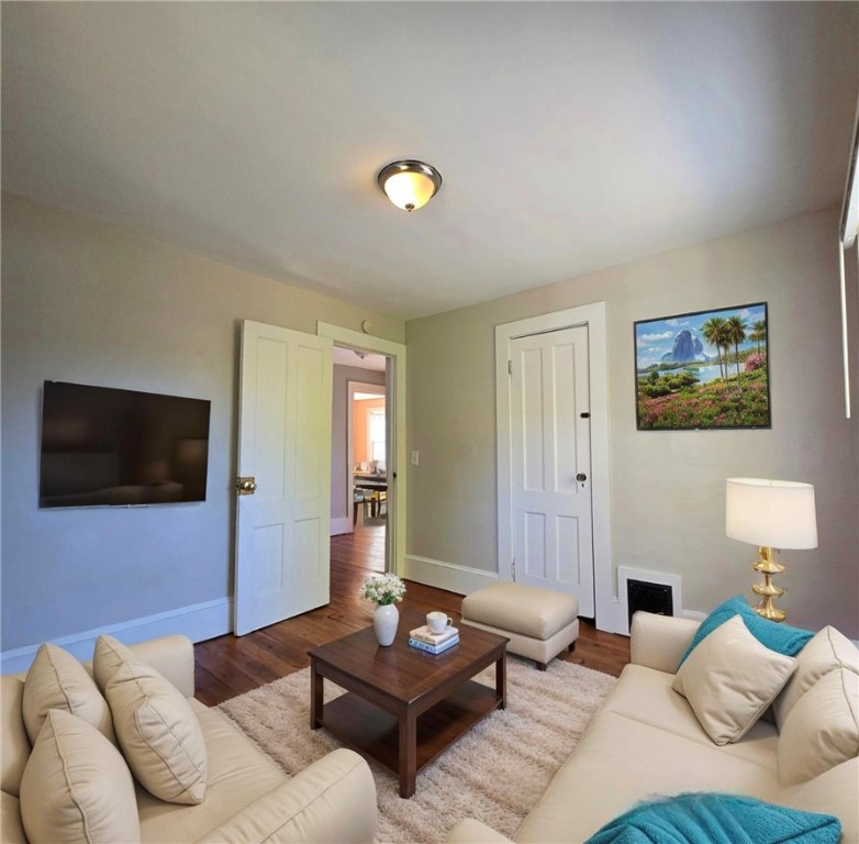 308 Field Street Rochester, NY 14620 - Photo 21 of 29 2nd Apartment- 2nd Floor Could Be Living Room or 4