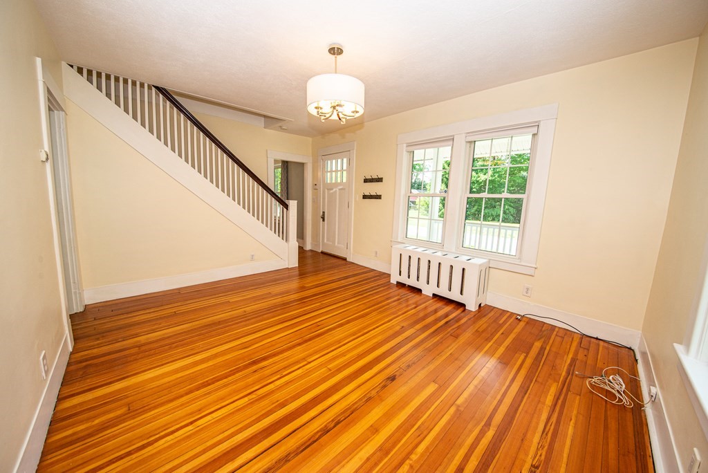 39 Circle Road Longmeadow, MA 01106 - Photo 9 of 35