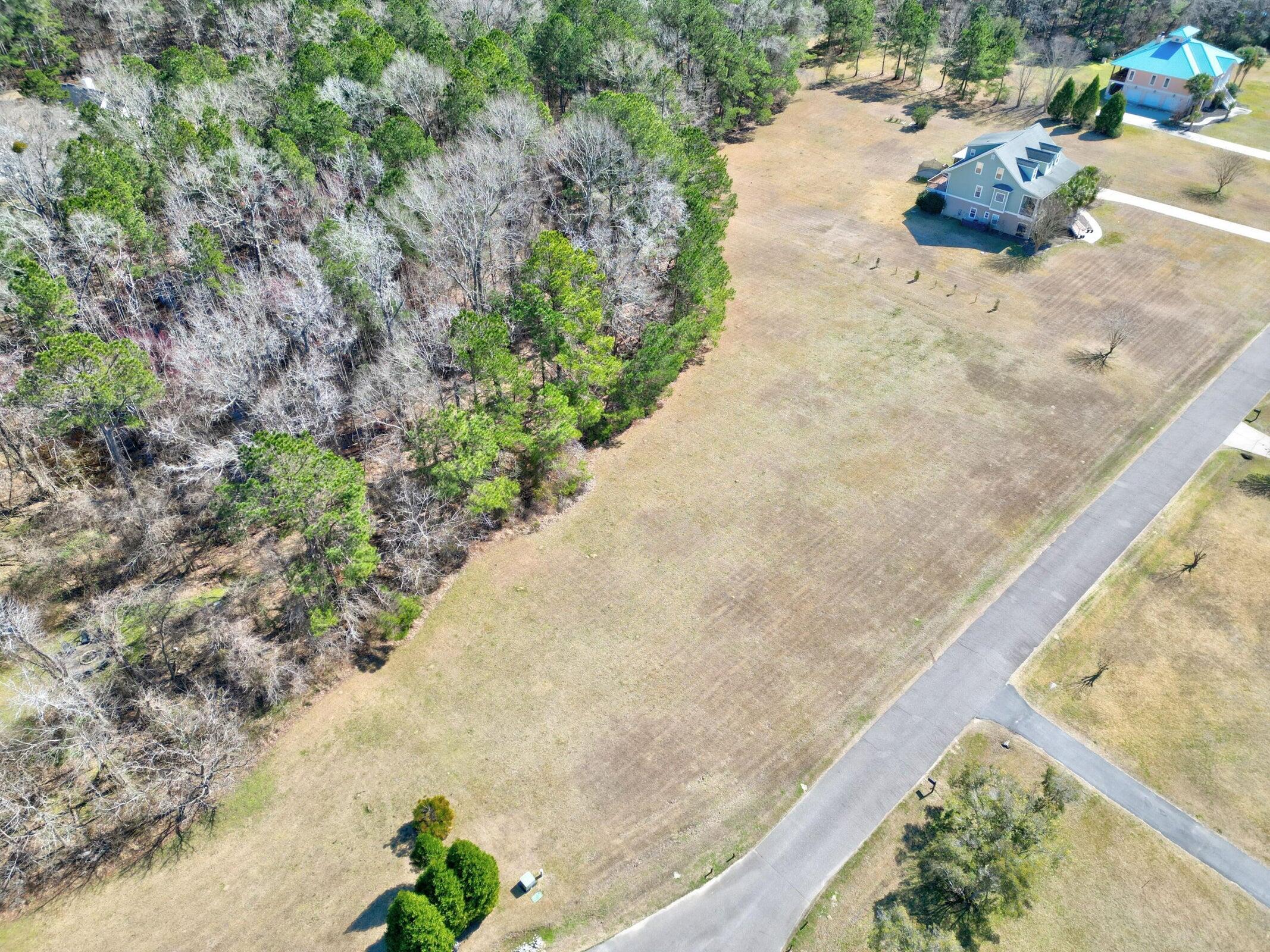 107 Boyle Way Summerville, SC 29485 - Photo 5 of 21 20241211231314663515000000-o
