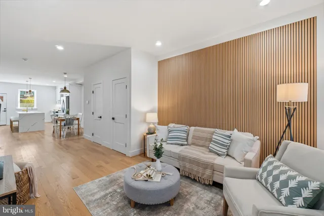 $639,900 | 3921 Roland Avenue, Baltimore, MD 21211