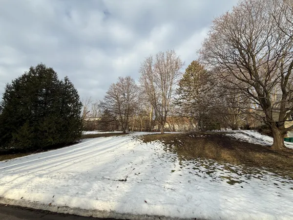 $315,000 | 5600 Shorewood Lane, Excelsior, MN 55331