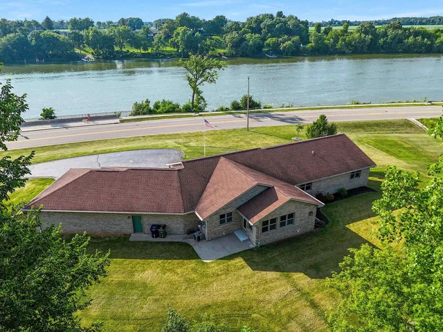$774,900 | 75 Washington Street, Wrightstown, WI 54180