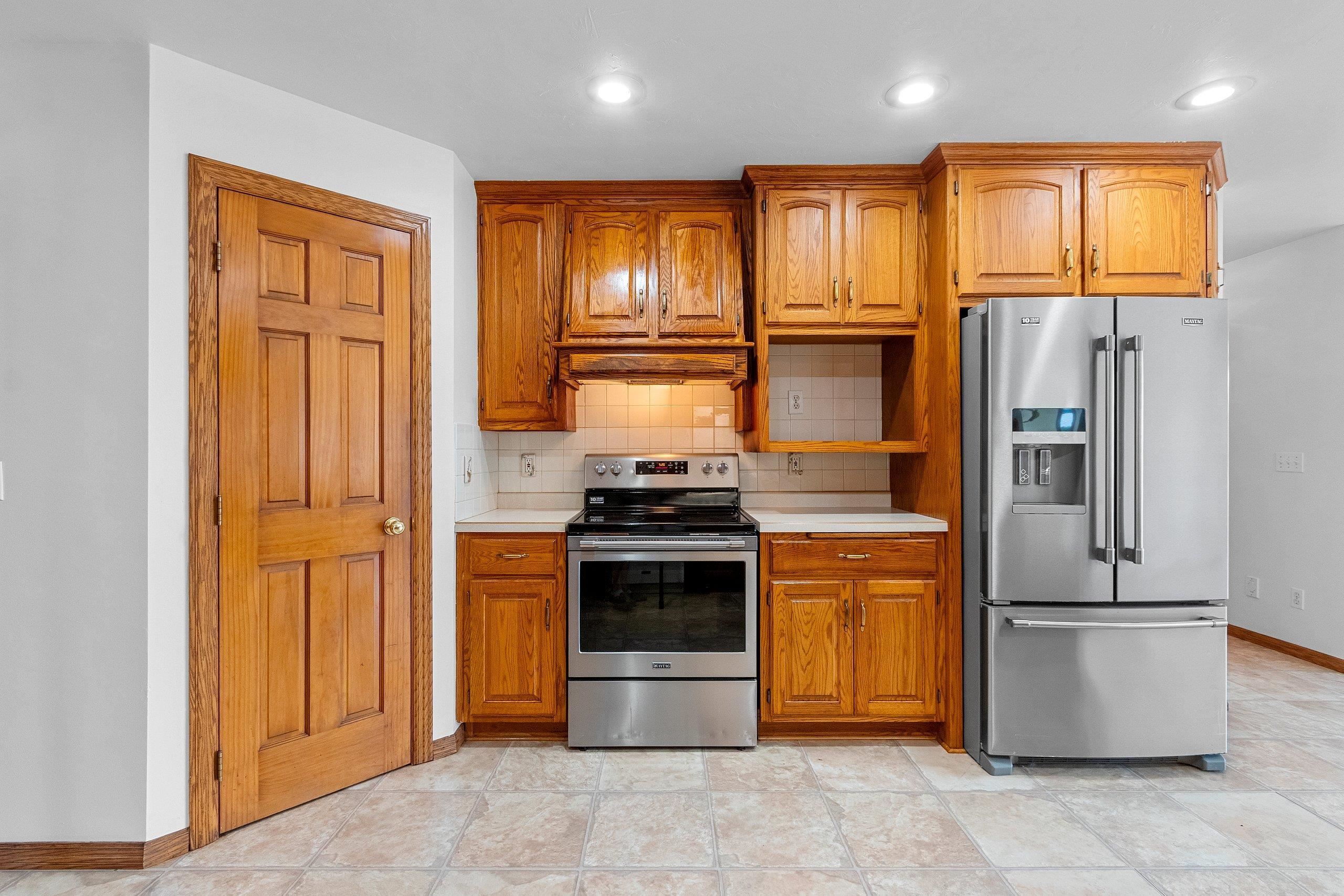 75 Washington Street Wrightstown, WI 54180 - Photo 12 of 90