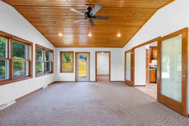 $774,900 | 75 Washington Street, Wrightstown, WI 54180